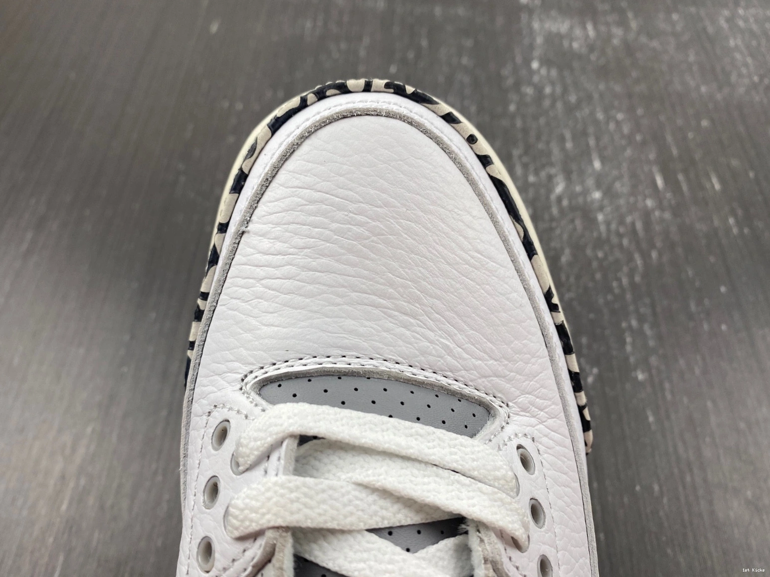 Sneak Hide 3 N' - (GS) Jordan DX6665-100 Retro 0515